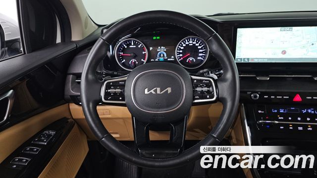 Kia Canival 2023 — photo 13