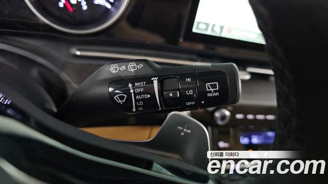 Kia Canival 2023 — photo 17
