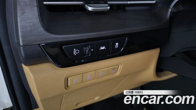 Kia Canival 2023 — photo 19