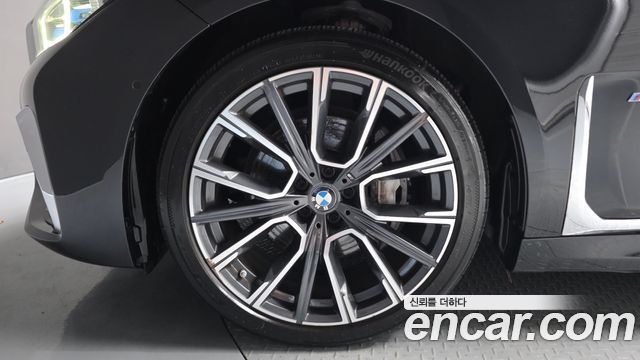 BMW 7-Series 2022 — photo 5