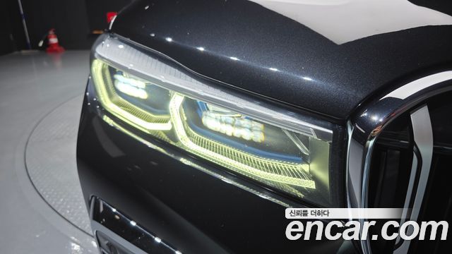 BMW 7-Series 2022 — photo 8
