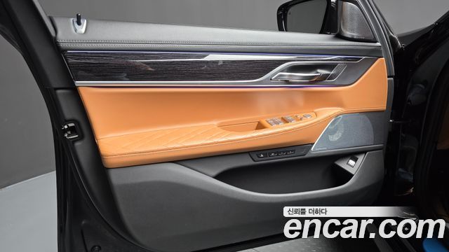 BMW 7-Series 2022 — photo 14