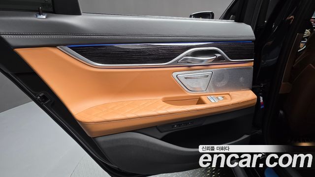 BMW 7-Series 2022 — photo 15