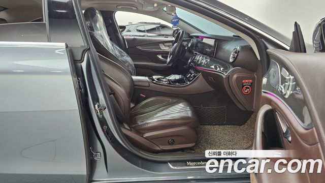 Mercedes-Benz CLS-Class 2019 — photo 17