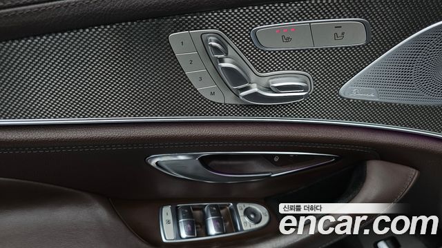 Mercedes-Benz CLS-Class 2019 — photo 25