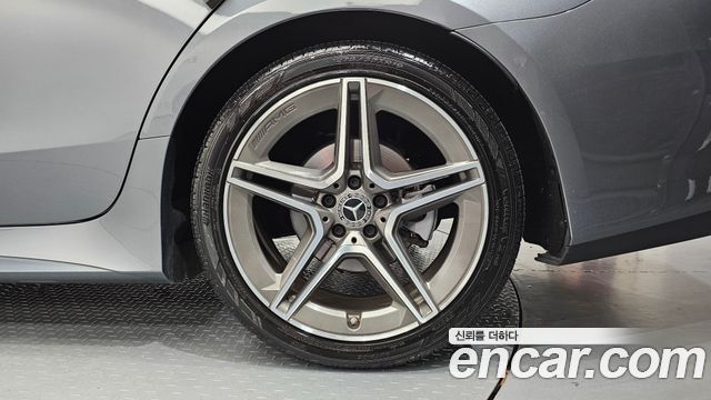 Mercedes-Benz CLS-Class 2019 — photo 8