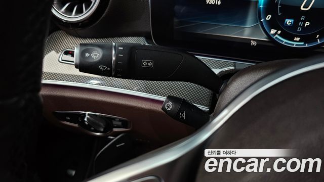Mercedes-Benz CLS-Class 2019 — photo 30