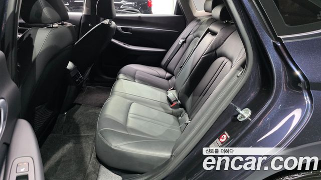 Hyundai Sonata 2020 — photo 17