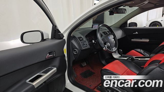 Volvo C30 2012 — photo 10
