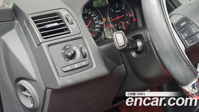Volvo C30 2012 — photo 16