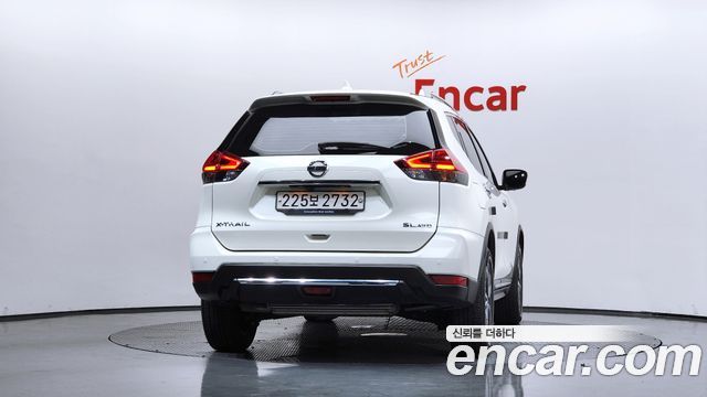 Nissan X-Trail 2018 — photo 4