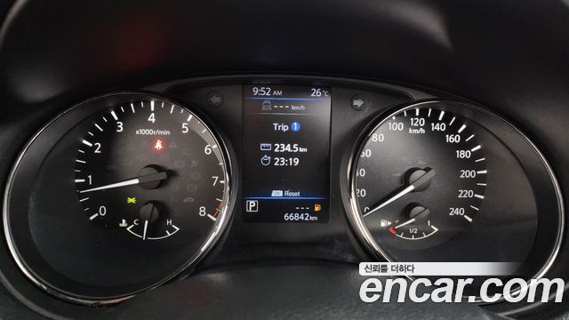 Nissan X-Trail 2018 — photo 8
