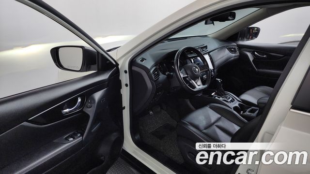 Nissan X-Trail 2018 — photo 10