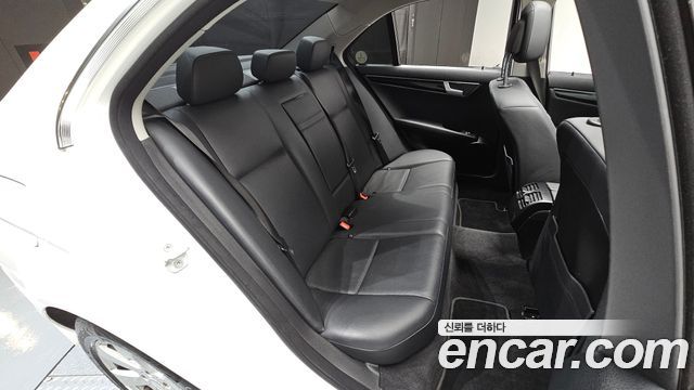 Mercedes-Benz C-Class 2013 — photo 11