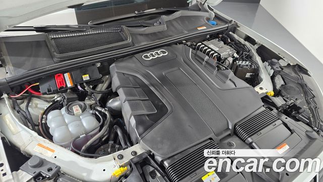 Audi Q7 2022 — photo 6