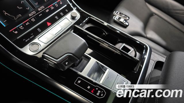 Audi Q7 2022 — photo 12