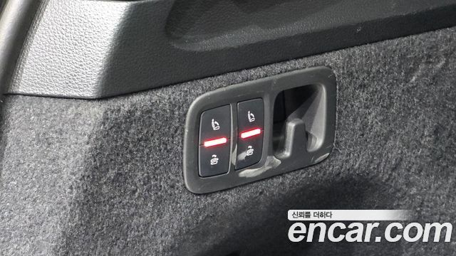 Audi Q7 2022 — photo 23