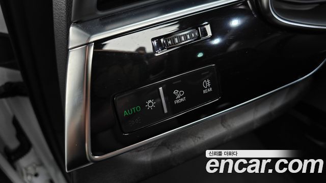 Audi Q7 2022 — photo 26
