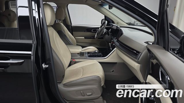 Kia Canival 2021 — photo 11