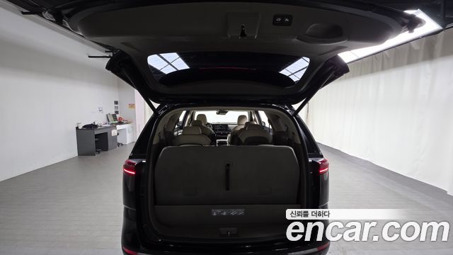 Kia Canival 2021 — photo 20