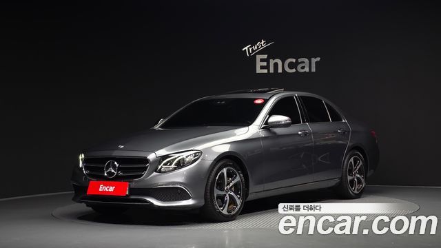 Mercedes-Benz E-Class 2020 — photo 1
