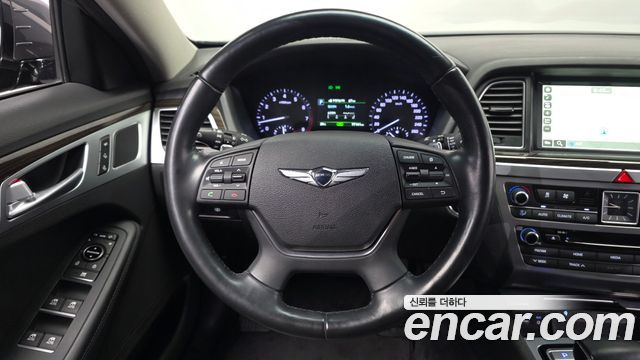 Genesis G80 2018 — photo 19