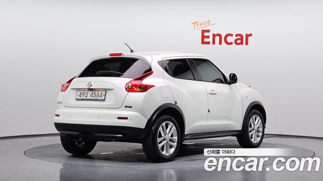 Nissan Juke 2014 — photo 2