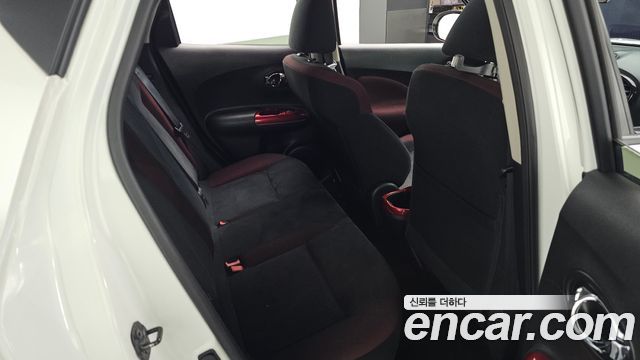 Nissan Juke 2014 — photo 12