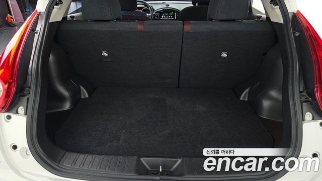 Nissan Juke 2014 — photo 20
