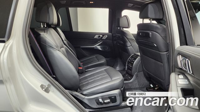 BMW X7 2024 — photo 17