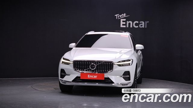 Volvo XC60 2025 — photo 3