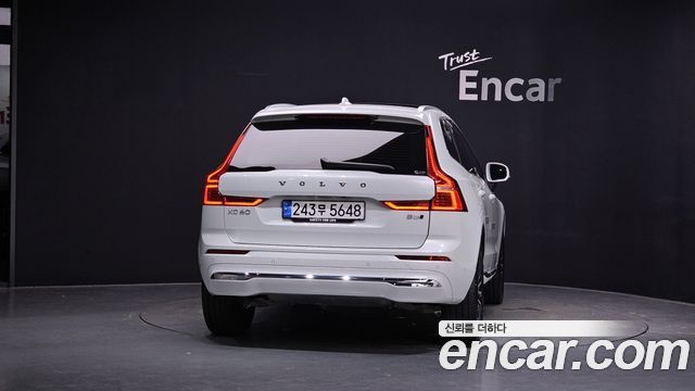 Volvo XC60 2025 — photo 4