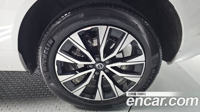 Volvo XC60 2025 — photo 7