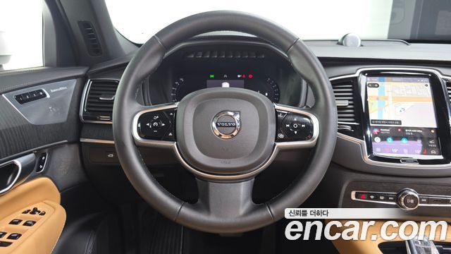 Volvo XC90 2023 — photo 19