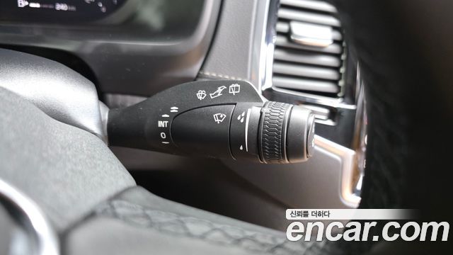 Volvo XC90 2023 — photo 36