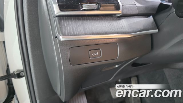 Volvo XC90 2023 — photo 37