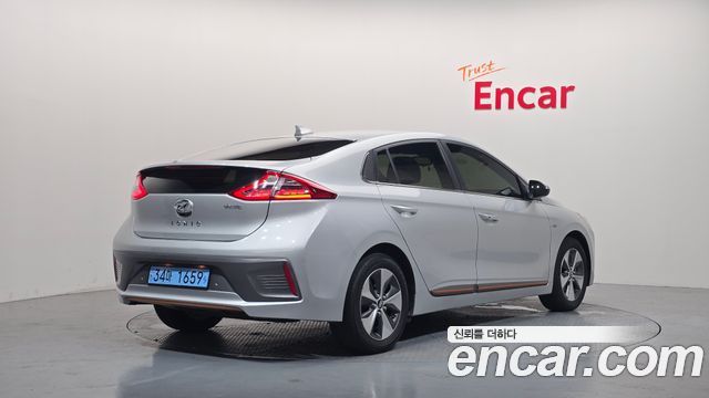 Hyundai Ioniq 2018 — photo 2