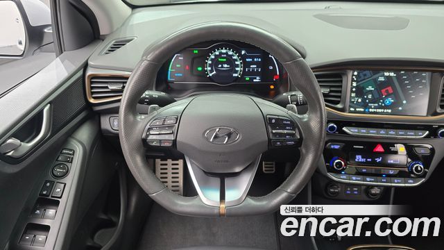 Hyundai Ioniq 2018 — photo 20