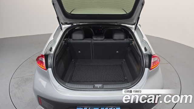 Hyundai Ioniq 2018 — photo 22
