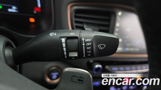 Hyundai Ioniq 2018 — photo 27