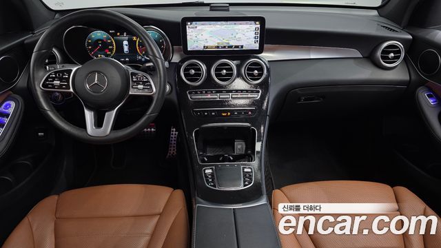 Mercedes-Benz GLC-Class 2020 — photo 10