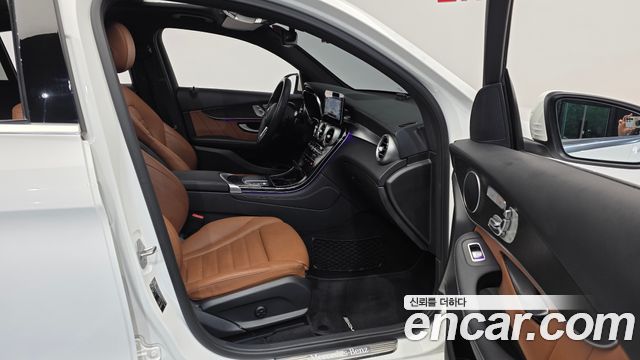 Mercedes-Benz GLC-Class 2020 — photo 17
