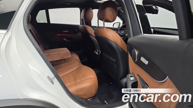 Mercedes-Benz GLC-Class 2020 — photo 18