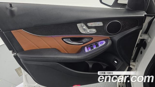 Mercedes-Benz GLC-Class 2020 — photo 14