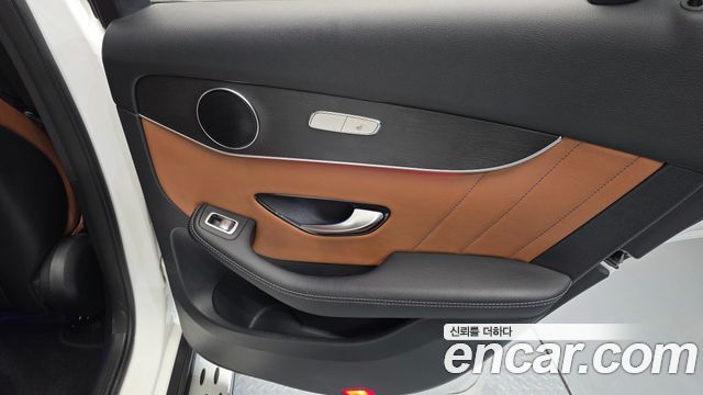 Mercedes-Benz GLC-Class 2020 — photo 15