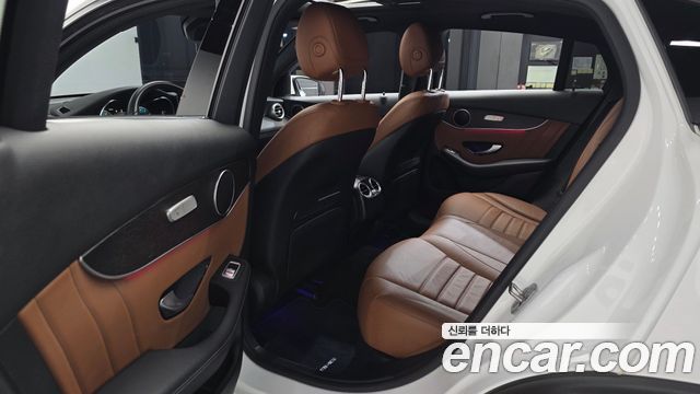 Mercedes-Benz GLC-Class 2020 — photo 16
