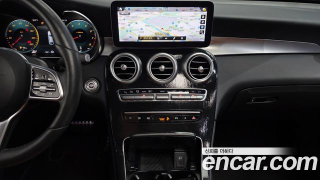Mercedes-Benz GLC-Class 2020 — photo 29