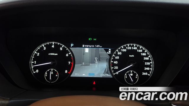 Genesis G90 2019 — photo 8