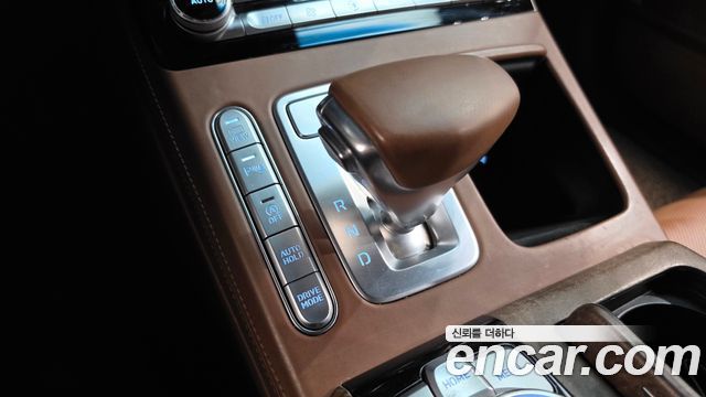 Genesis G90 2019 — photo 9