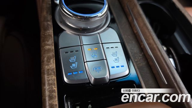 Genesis G90 2019 — photo 17